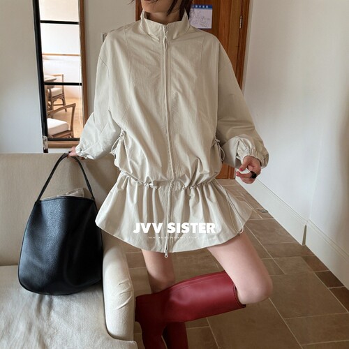 JVVSISTER立领收腰裙摆风衣外套