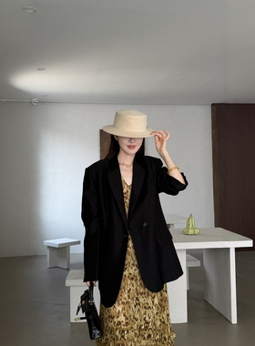 摩登197光泽肌理感西装外套女2026春季新款收腰廓形气质西服H311