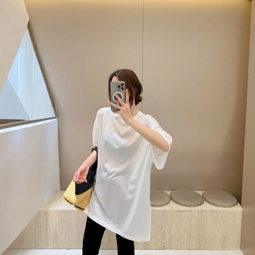 摩登197轻薄透气双开叉短袖T恤女