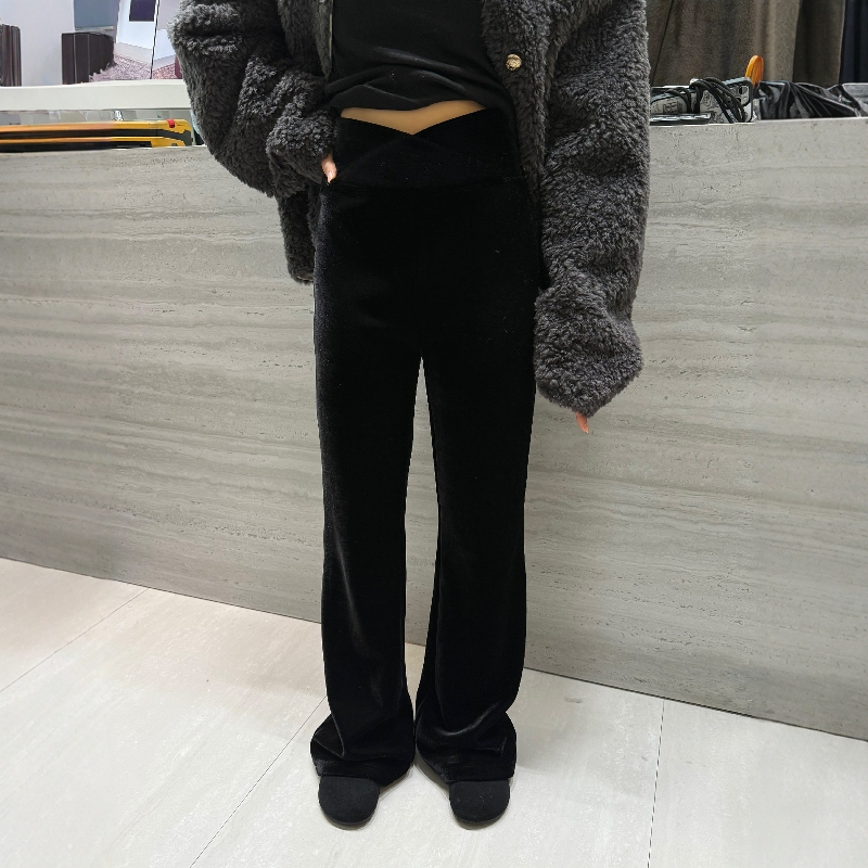 摩登197芭比腰丝绒加绒微喇叭裤