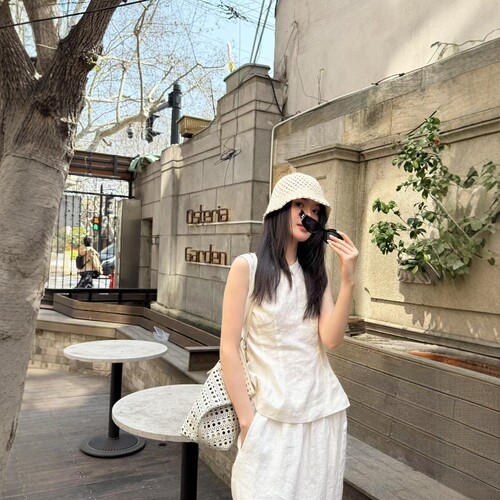 摩登197纯亚麻无袖圆领背心女