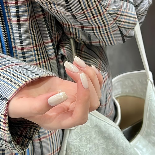 绝美纯手工海莉同款白月光美甲穿戴甲女短款新年款2024夏天高级