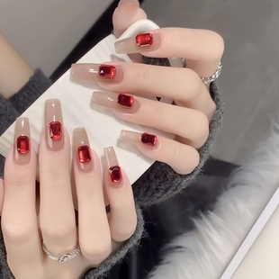 红宝石手工穿戴甲富贵感显白精致高级短款裸色镶钻美甲高级气质