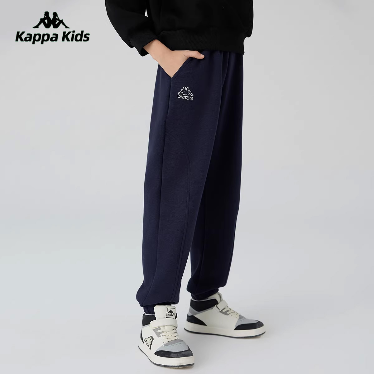 Kappa卡帕黑色裤子男童2024新款春秋不加绒休闲运动长裤青少年裤