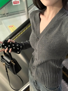 哺乳上衣春秋韩系v领收腰针织开衫辣妈款外出显瘦内搭喂奶期长袖
