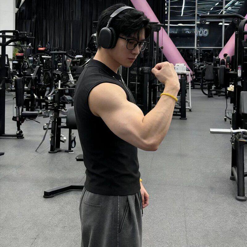 半运动背心设计感工厂汗衫拉链铆钉健身美式男款无袖T恤坎肩夏季