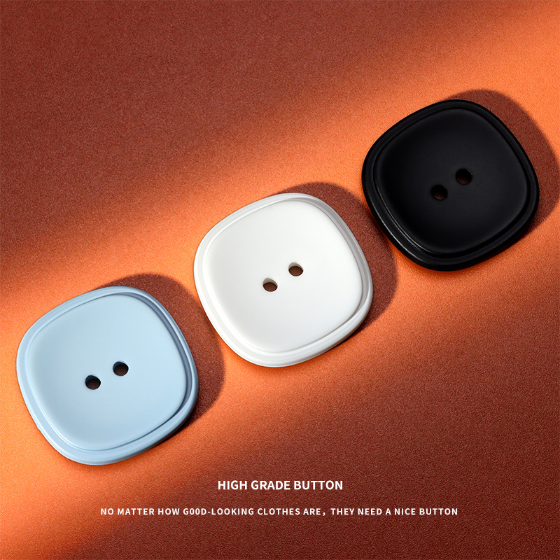 方形两眼树脂纽扣大衣精致扣子