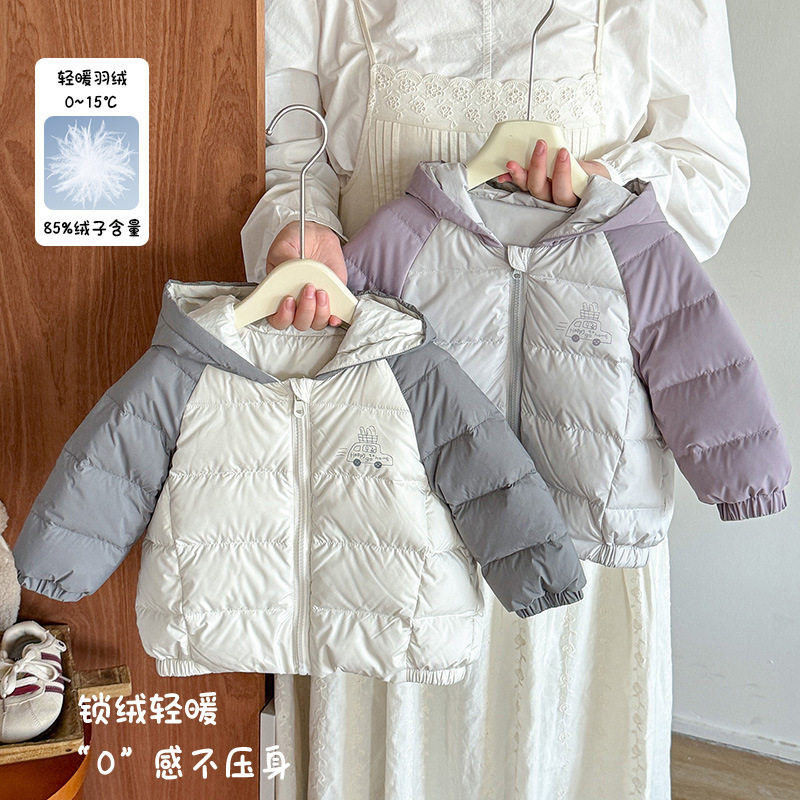 三折撤柜婴儿羽绒服冬季款宝宝轻薄白鸭绒连帽衣服男童印花外套