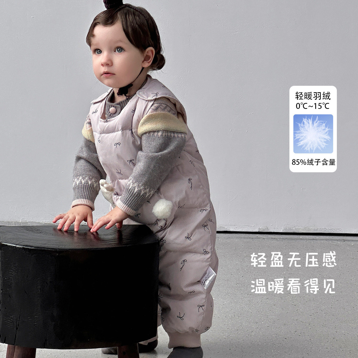 二折撤柜婴幼儿保暖羽绒裤秋冬女宝宝轻羽绒连体裤女童满印花哈衣