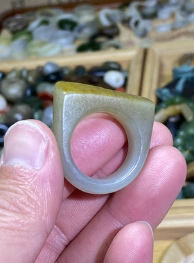 和田玉籽料卡19洒金皮满皮随型马鞍戒古风玉环扳指戒指文玩跑环