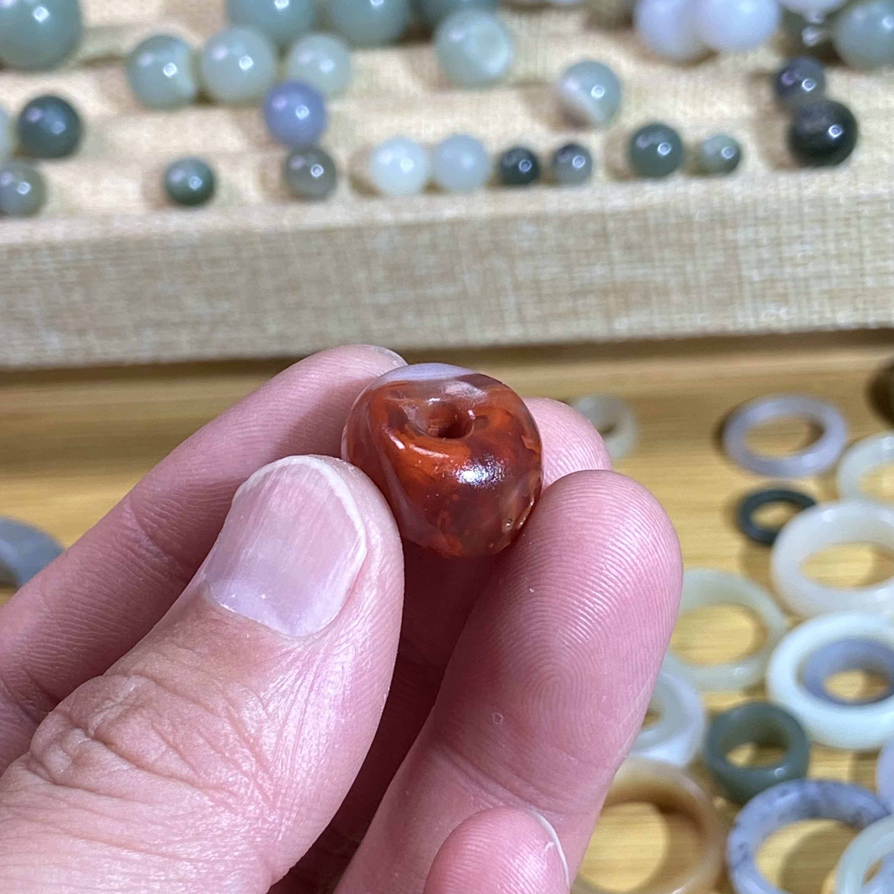 南红玛瑙玫红随型珠子配饰老光工艺复古风藏式多宝手编绳手串配珠