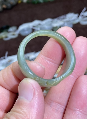 和田玉籽料内径卡30大玉环袈裟环青玉籽料满皮随型大跑环文玩挂饰