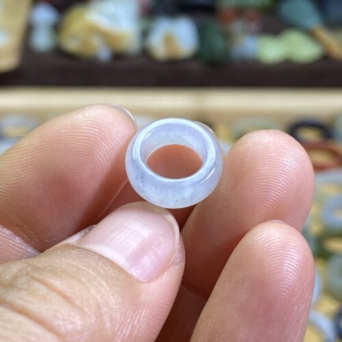 和田玉青花籽料卡8随型跑环复古风文玩珠串跑圈锁骨链挂饰