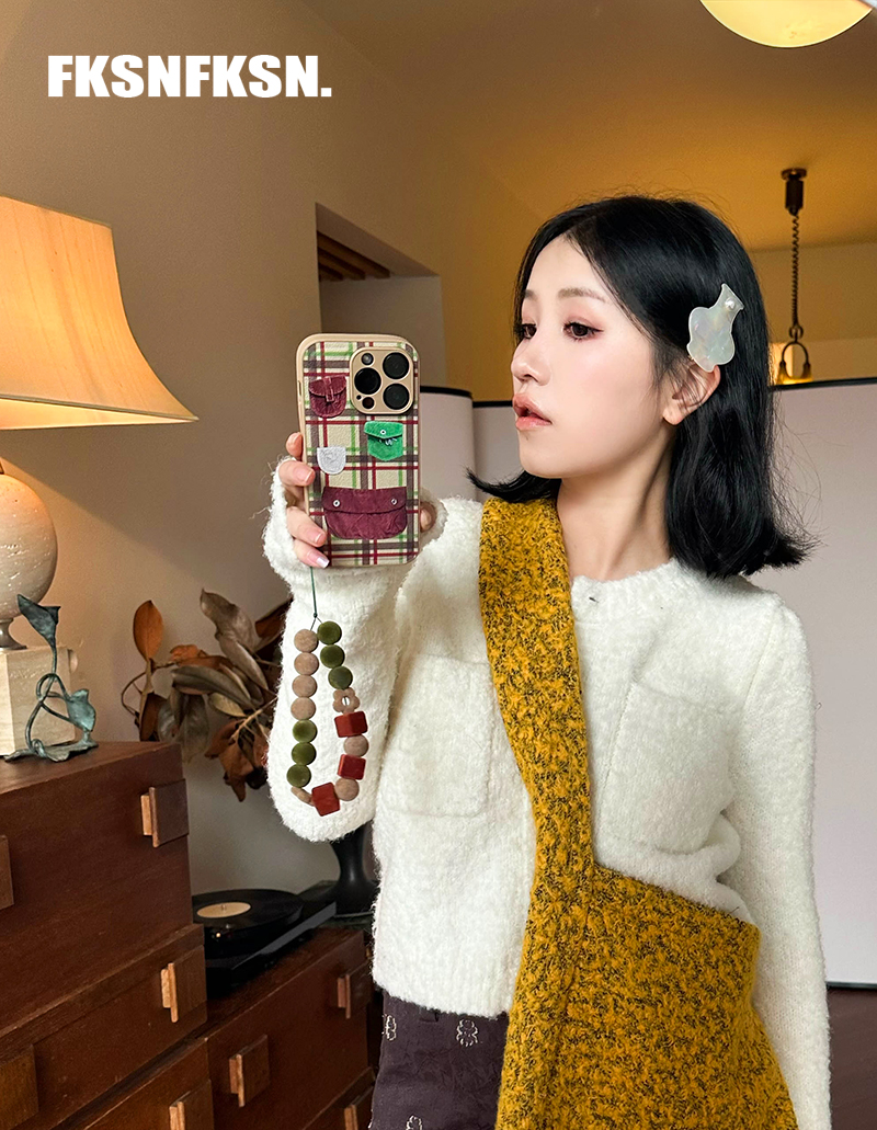 苹果格子口袋秋冬色系手机壳