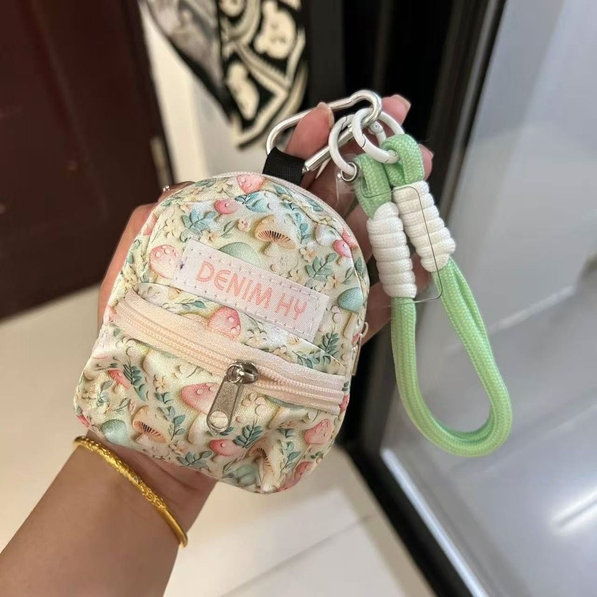 便携通用手机零钱挂绳图片