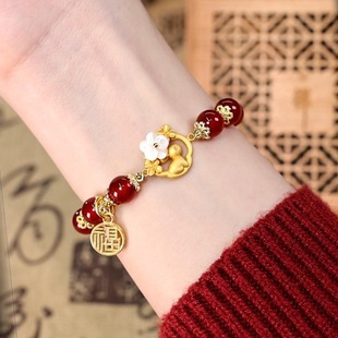 月桂玉兔手链女ins设计新款本命年绿珠福牌手串女神节生日礼物