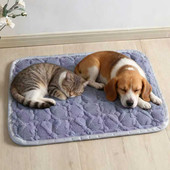 法兰绒保暖宠物垫泰迪蓝猫通用防滑可机洗不变形狗垫猫垫猫窝用品