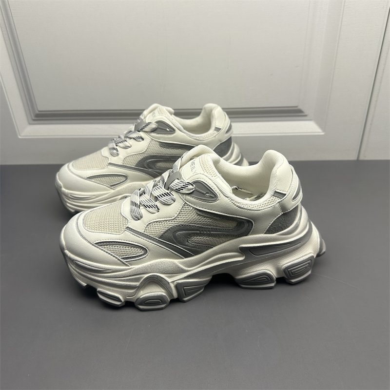 百搭轻便舒适圆头系带运动休闲鞋