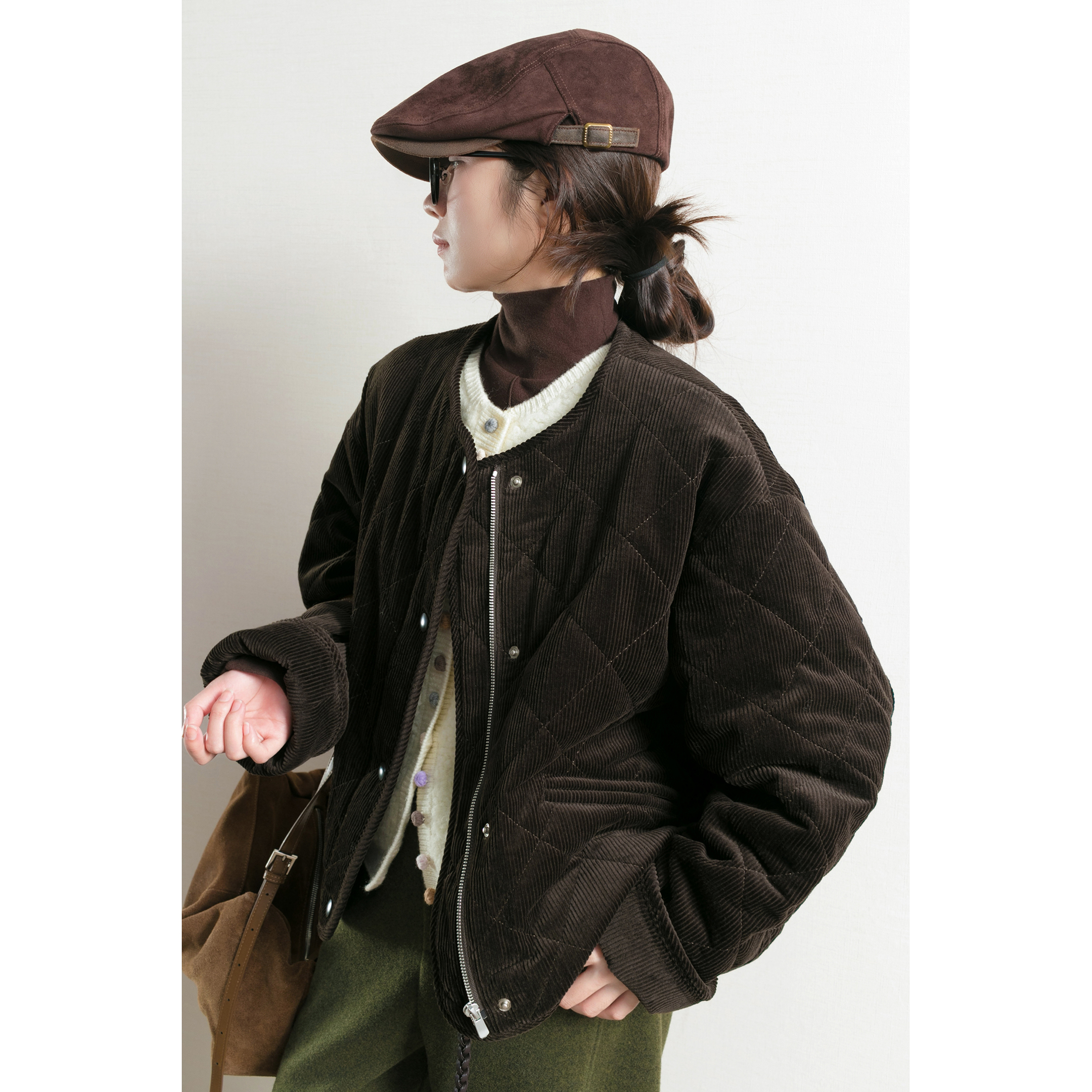 1oo%绵羊毛圆领灯芯绒棉衣女短款