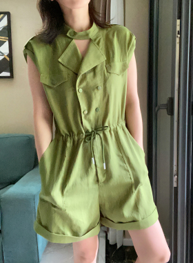 潮葩工装连体短裤女夏绿色超显白收腰双排扣小个子高级感连体衣