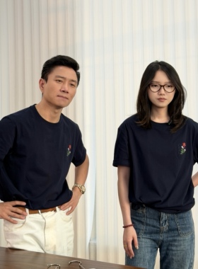 SEASON MARK「LEW高定版」胸口小花刺绣T恤休闲百搭情侣短袖夏季