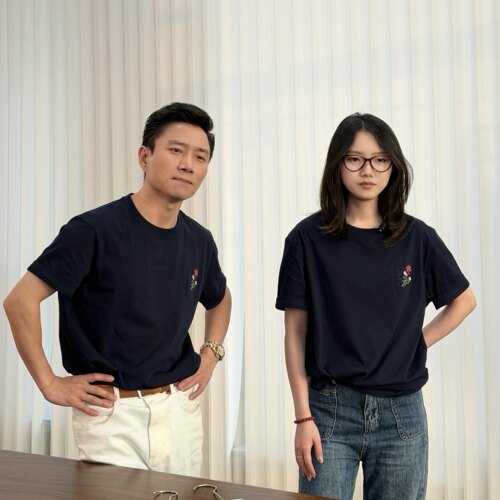 SEASONMARK胸口小花刺绣T恤