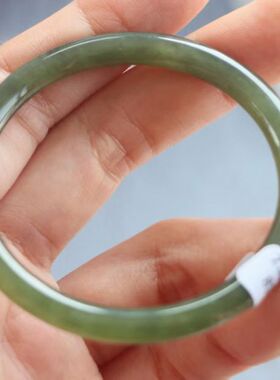 保真天然和田玉手镯49圈口证书5283961和田玉青绿色 青海料细圆条