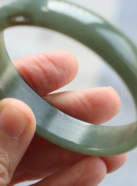 保真天然和田玉手镯55圈口证书编号9260795且末蓝青色 新疆且末料