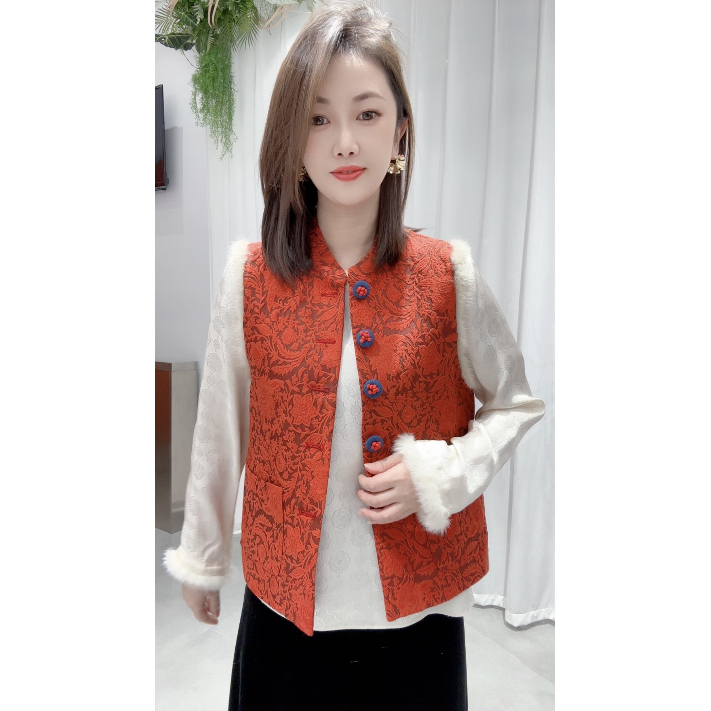 森系复古文艺中式国风夹棉马甲女冬款背心新年洋气提花外套拜年服