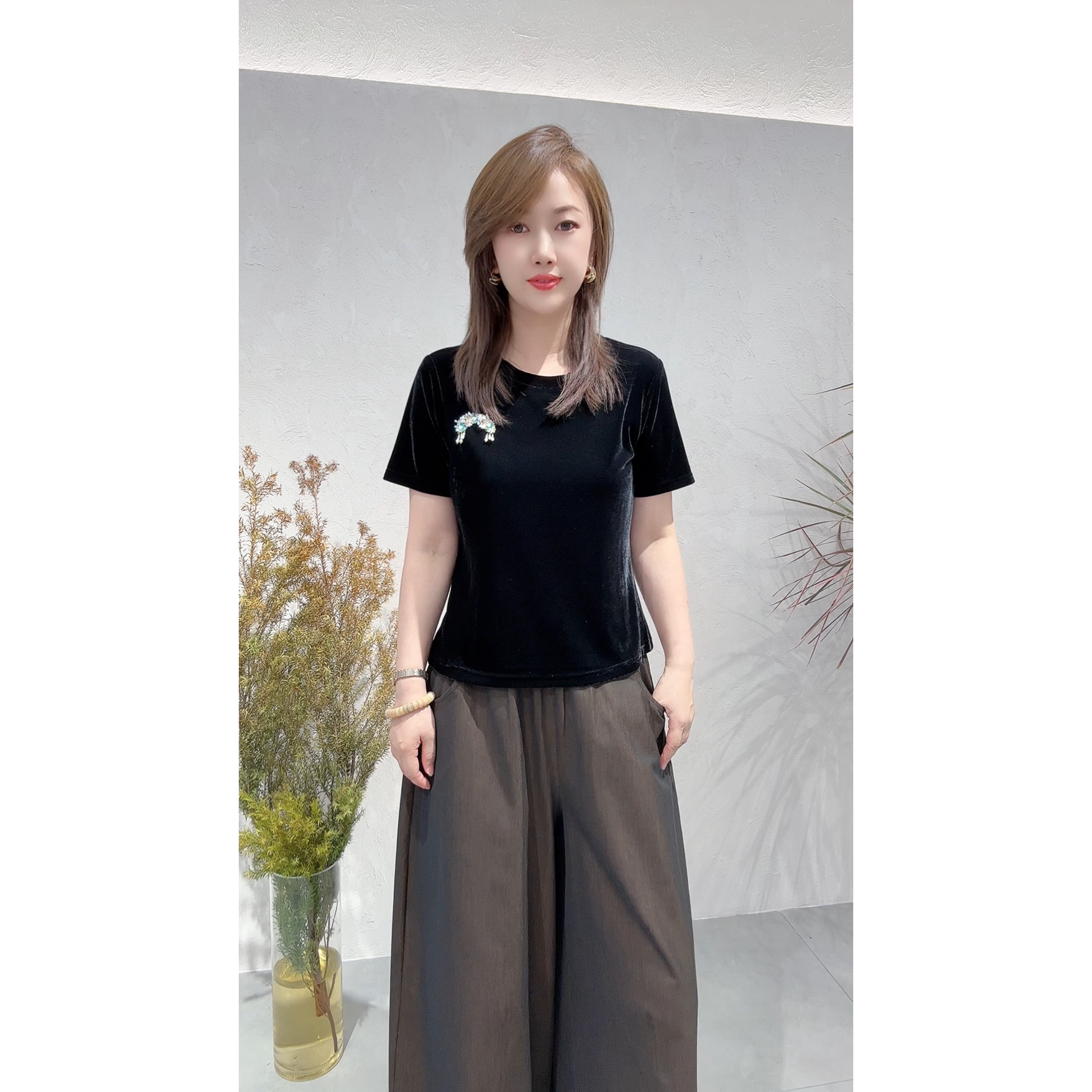 复古风钉珠蝴蝶金丝绒T恤女中袖拼接高级感女装时髦上衣圆领T恤