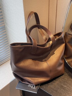 女包秋冬洋气百搭单肩包大学生托特包 通勤复古大容量包包2026新款