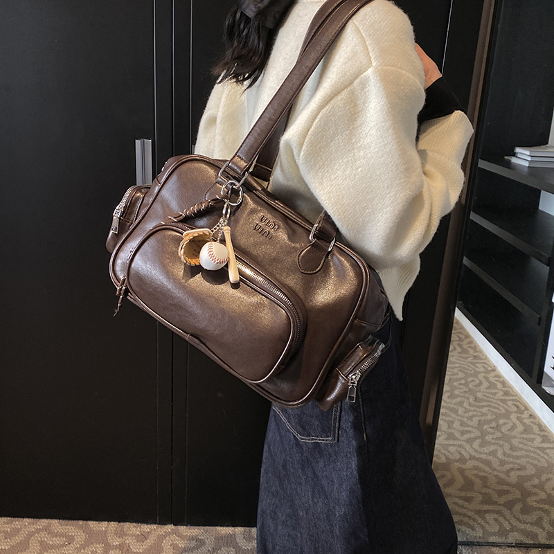 质感通勤手提包超火腋下包