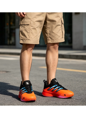 adidas舒适简约耐磨低帮篮球鞋男女同款黑橙色IH8464