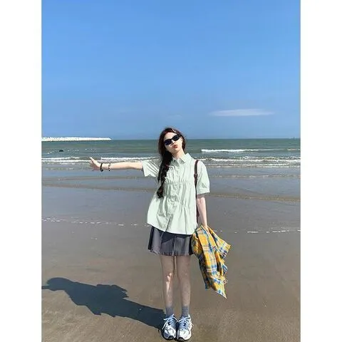 衬衣褶皱短袖新款穿搭上衣女设计感薄荷绿休闲衬衫潮多巴胺夏季