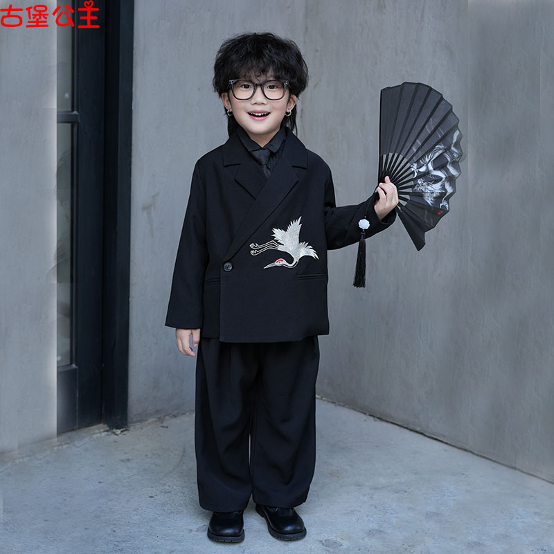 痞帅男童西装套装秋冬儿童休闲西服时尚汉服走秀花童礼服演出潮服