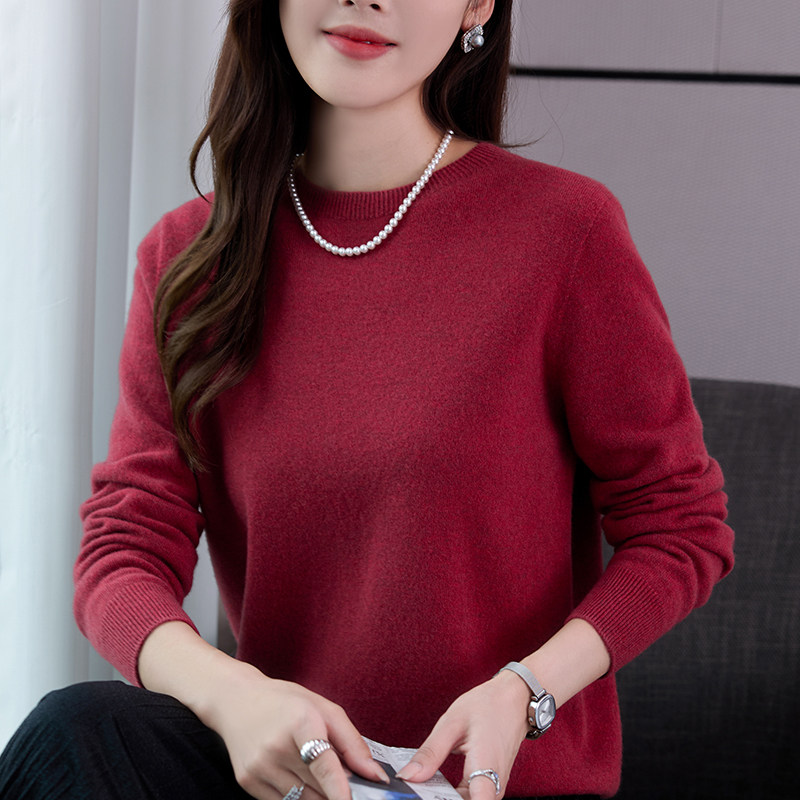 一线成衣秋冬新款圆领羊绒衫女套头纯色针织修身打底大码羊毛衫