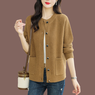高端羊绒衫女短款针织开衫春秋2026年新款加厚宽松外搭毛衣外套