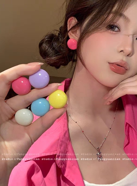 扁圆糖果色圆球耳钉女2025新款高级感耳环甜美可爱耳饰耳夹无耳洞