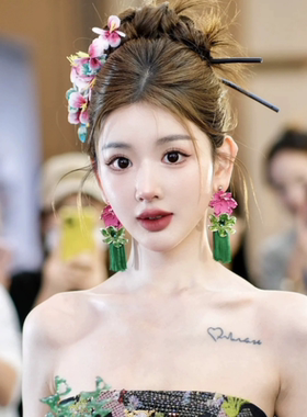 高级感新娘耳环花朵绿色流苏耳坠