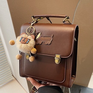 小C&K复古高级感背包女2025新款双肩包设计感书包大学生旅游