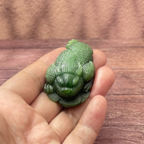【保证真品】天然和田玉碧玉俄料三脚金蟾茶宠摆件452