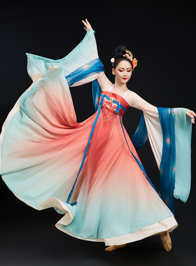 中国风古典舞广袖仙女演出汉服