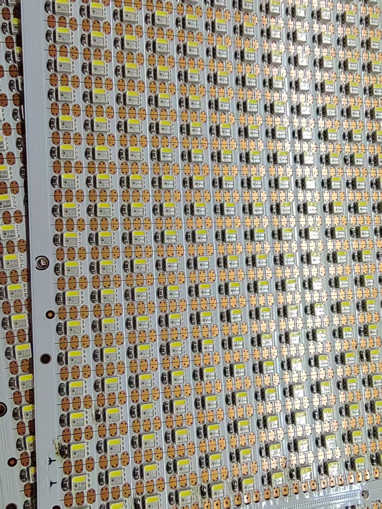8mm SK6812 3535 144灯3535灯珠RGBW6000K白板裸板5V幻彩流水灯带