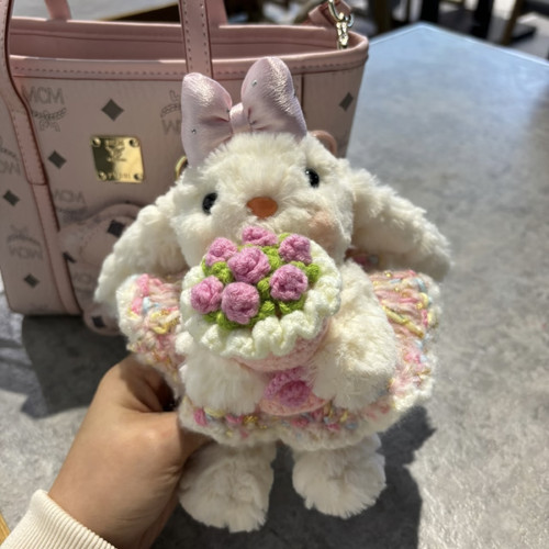 原创垂耳兔可爱挂件挂饰手机背夹包包挂件玩偶礼物结婚伴手礼饰品