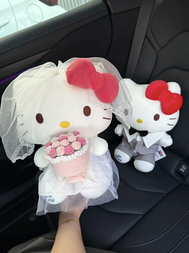 正版大号30cmhellokitty压床娃娃高级结婚礼物伴手礼送人新婚礼物
