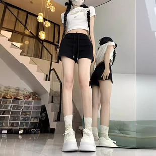 灰色运动短裤辣妹热裤白色休闲裤女装夏季高腰直筒裤百搭黑色裤子