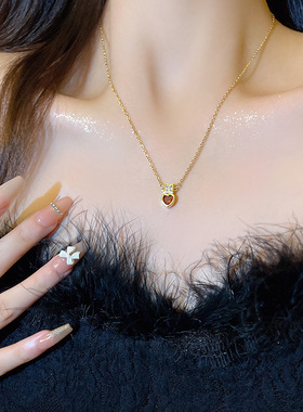 轻奢爱心方块项链欧美小众设计个性风潮简约锁骨女锆石ins风颈链