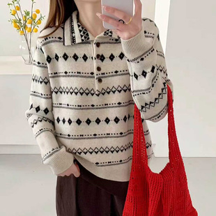 2025秋冬季新款祖母风半高领提花毛衣女宽松百搭复古几何针织衫