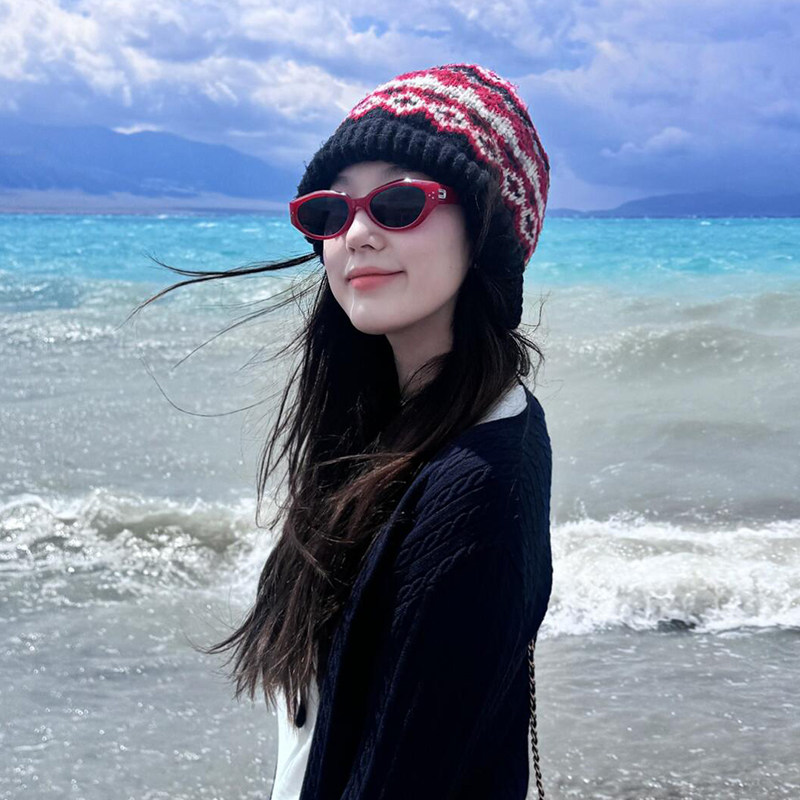 费尔岛风红色帽子女2025新款川西