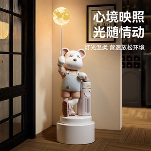 2025新款中古风暴力熊落地灯摆件客厅装饰蓝牙音响存钱罐乔迁礼物